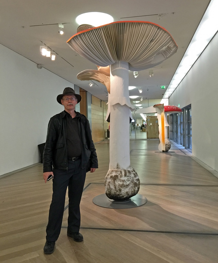 Bob and Giant Triple Mushroom
